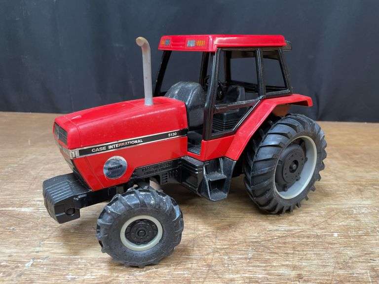 1/16 Case-IH Maxxum 5130 1989 Kansas City NIB Ertl
