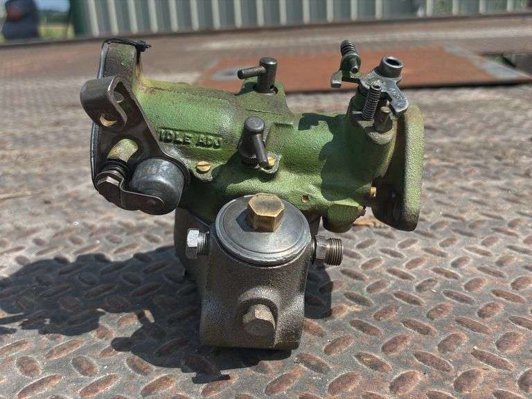 Marvel Schebler DLTX 67 Carburetor image