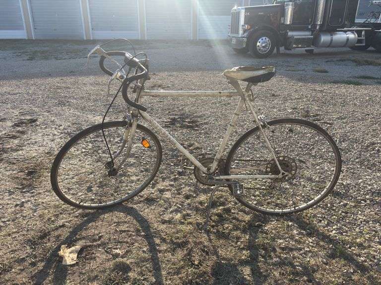 John Deere Bike image