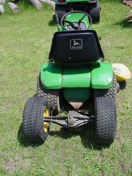 1976 John Deere 100 Round Fender