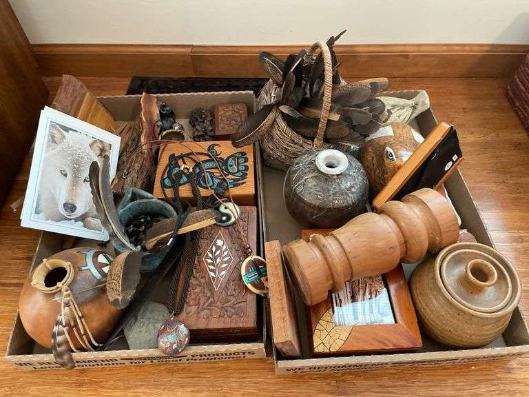 Travel Artifacts/Decor