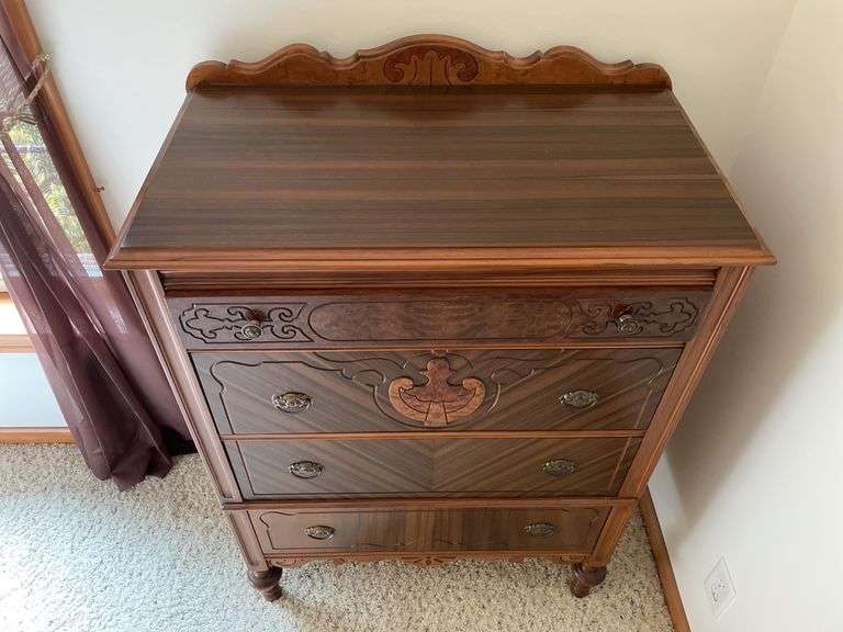 Vintage Chest of Drawers