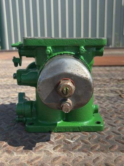 Marvel Schebler DLTX 95 Carburetor image