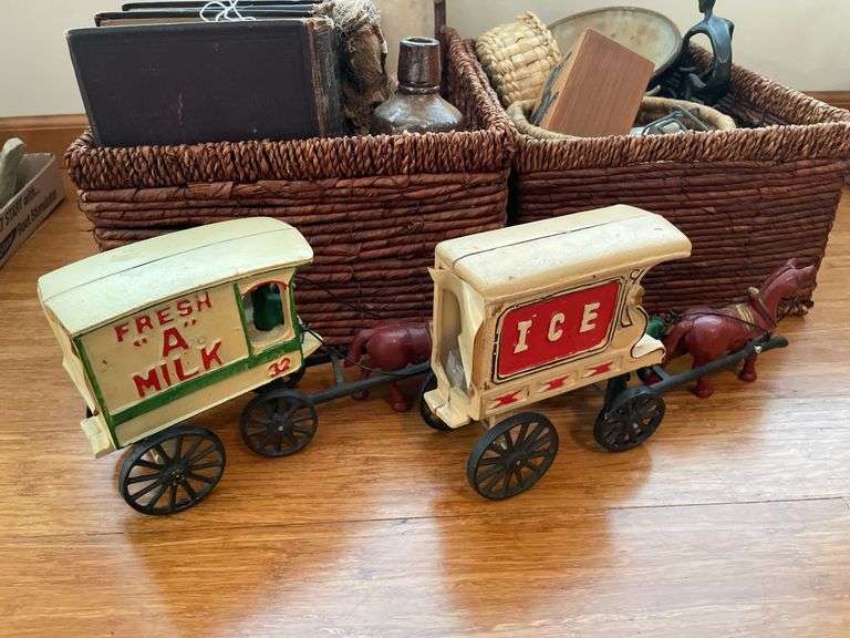 Travel Artifacts/Decor