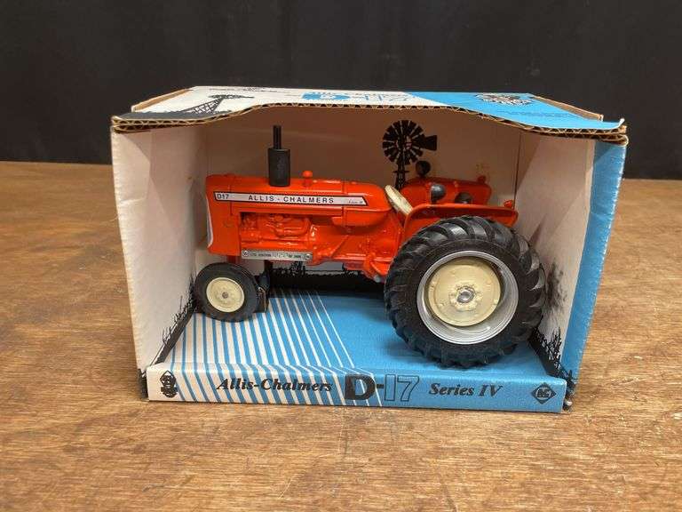 1/16 AC D17 Beckman HS NIB SM image