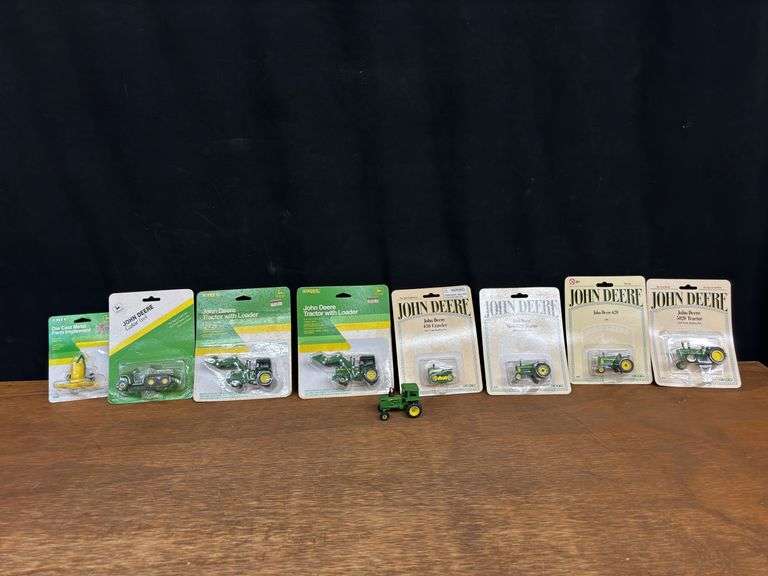 (9) 1/64 + 1/32 John Deere Ertl
