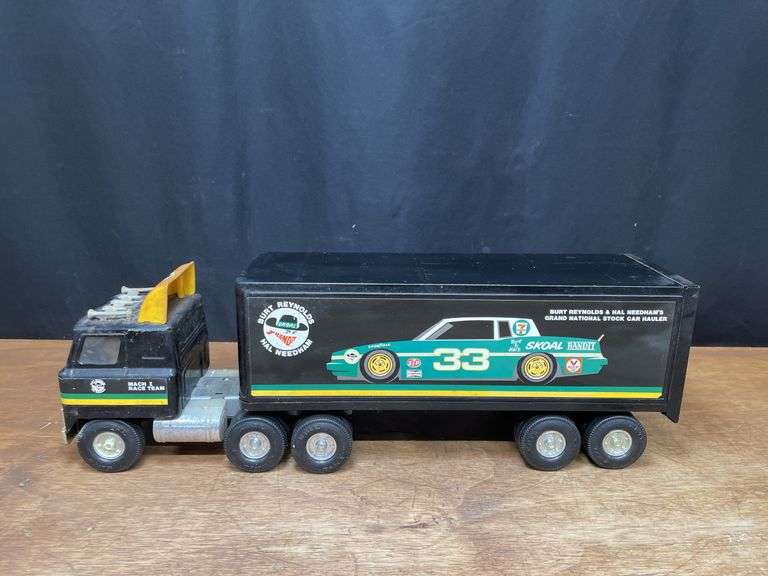 Skoal Racing Semi Ertl