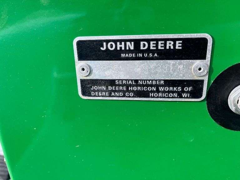 John Deere 216