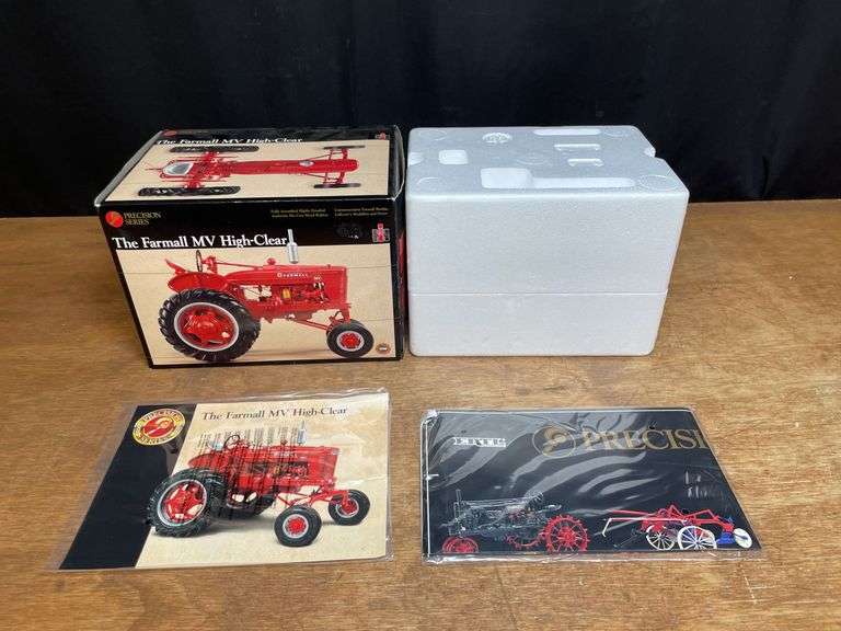 1/16 Farmall MV Hi-Clear Precision NIB Ertl image
