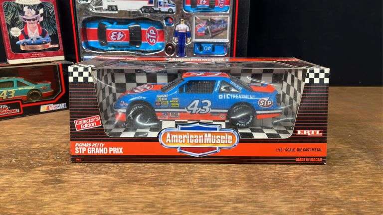 (4) Richard Petty NASCAR Lot NIB