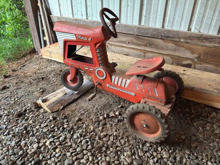 Mac 4 Pedal Tractor