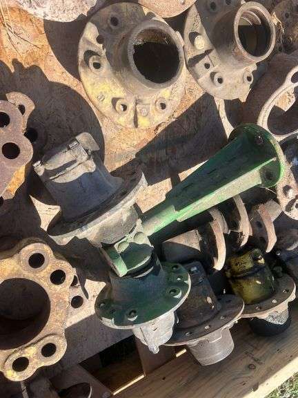 John Deere Front Hubs and Locking Hubs
