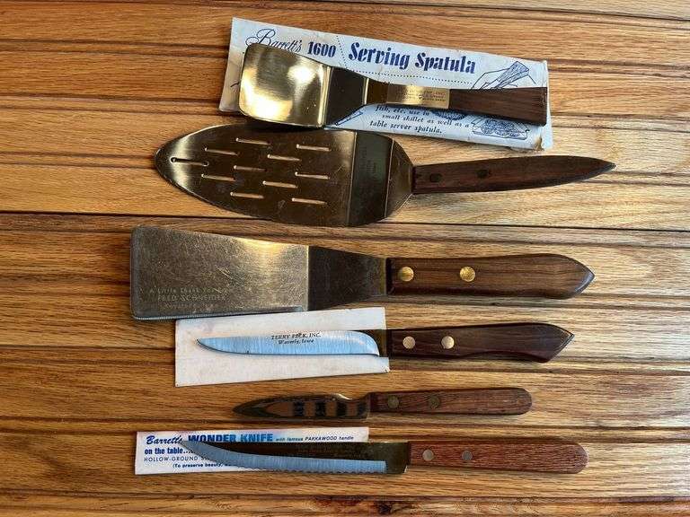 (6) John Deere Kitchen Utensils image