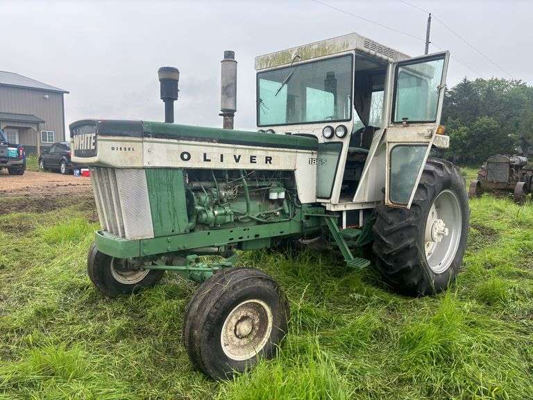 Oliver 1865 Diesel Bubble Nose image
