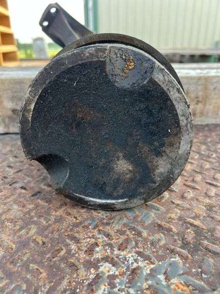 (2) John Deere Model 70 Pistons