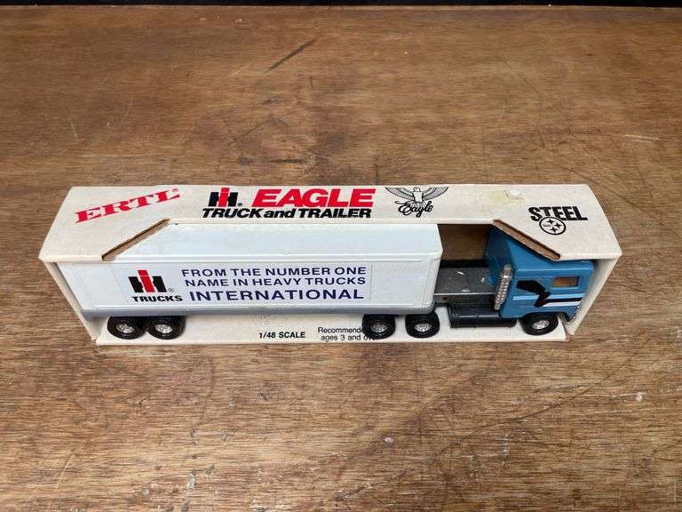 1/48 IH Semi Eagle NIB Ertl