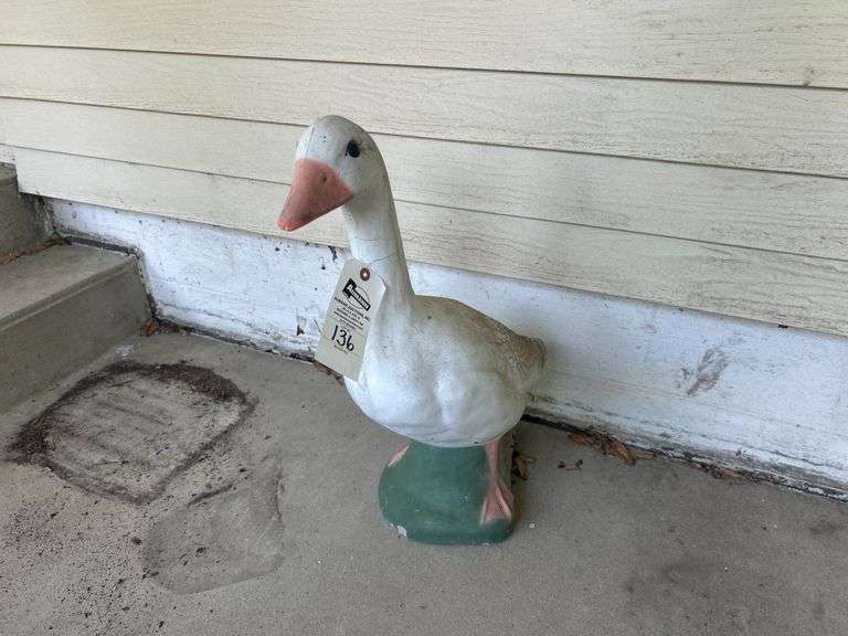 Concrete Porch Goose image