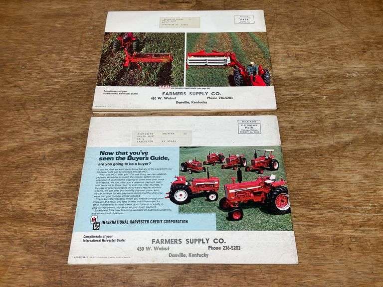 (2) 1970 + 1971 IH Buyers Guides
