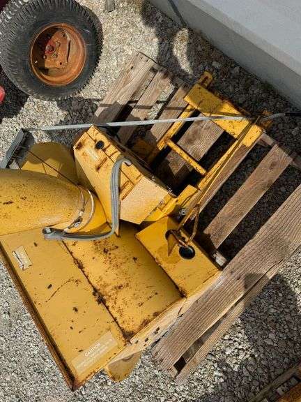 General Electric Elec-Trak Snow Thrower
