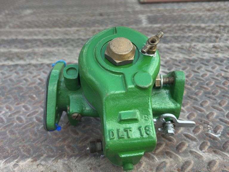 Marvel Schebler DLTX 10 Carburetor