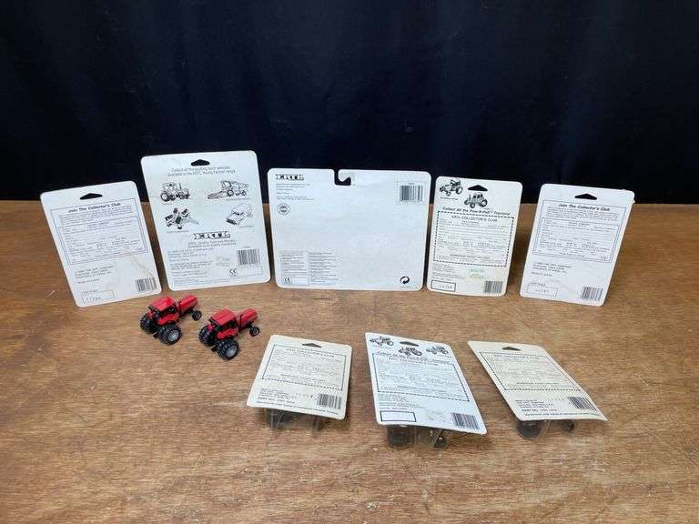 (10) 1/64 IH + Case-IH Tractors Ertl