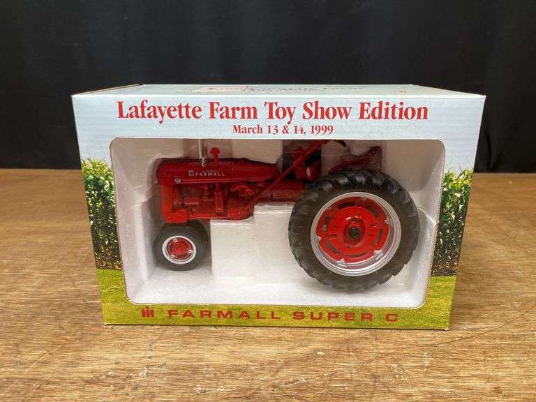 1/16 Farmall Super C 1999 Lafayette NIB Ertl image