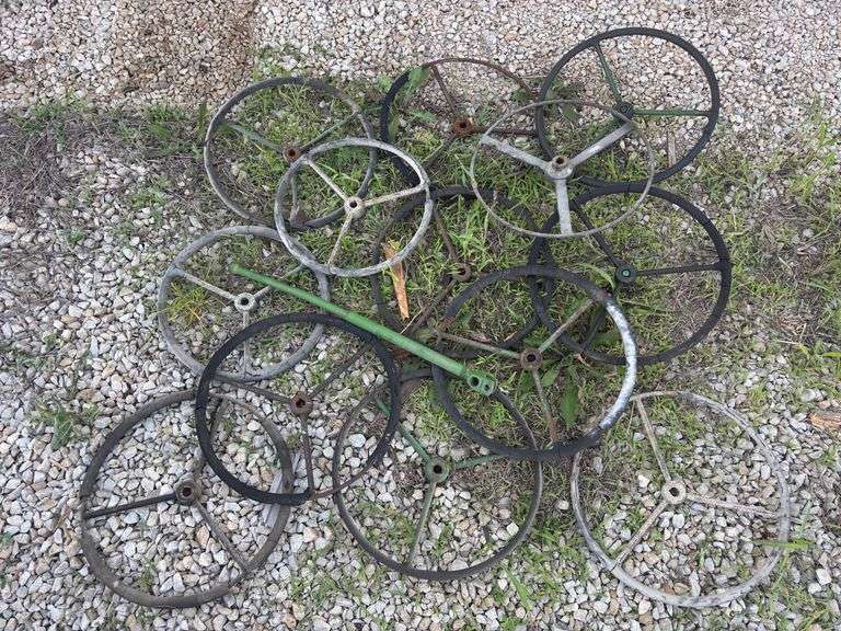 (13) John Deere Steering Wheels image