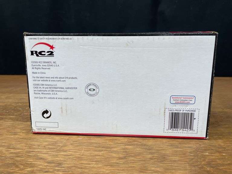 1/16 IH 350 NIB Ertl
