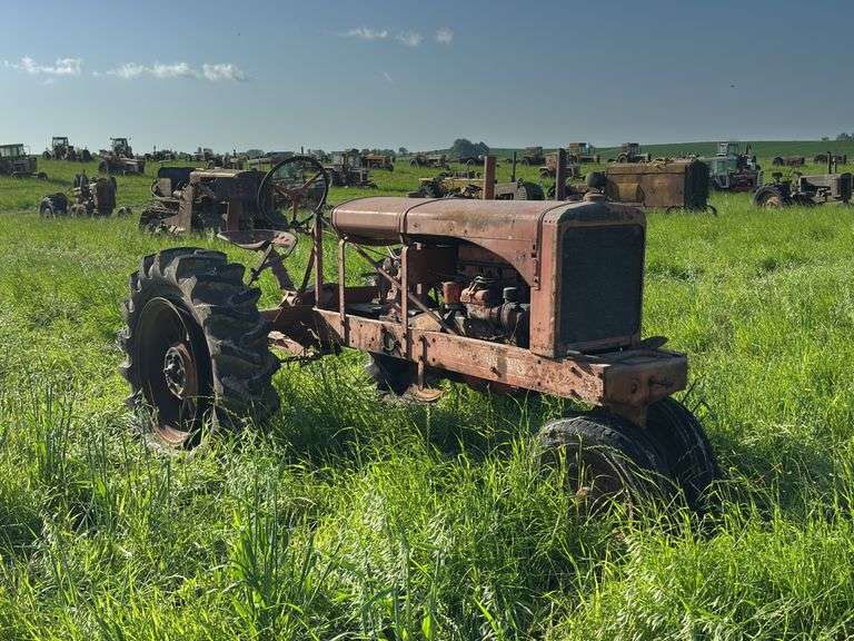 Allis Chalmers Unstyled WC image