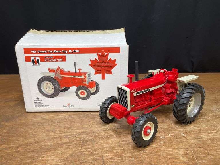 1/16 Farmall 1206 2004 Ontario NIB SM image