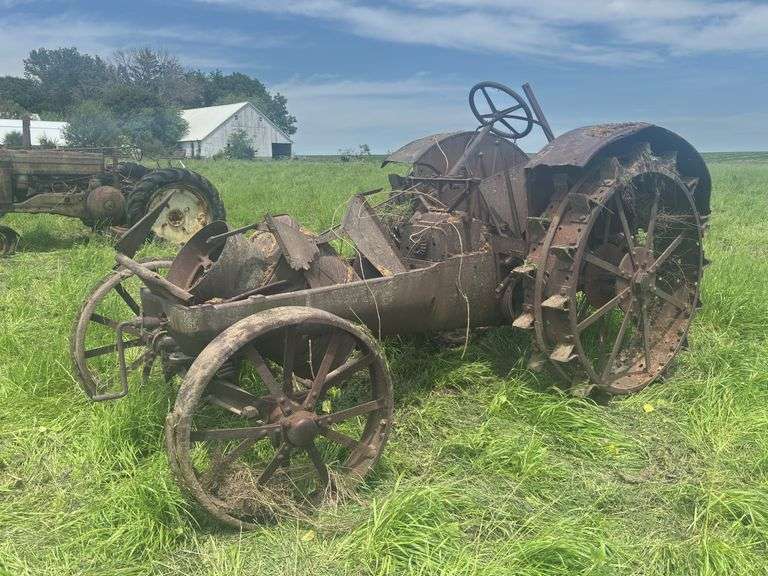 McCormick Deering 10-20 image