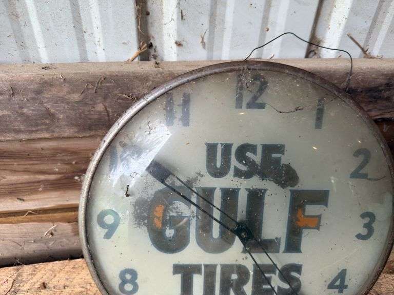 Gulf Tires Clock