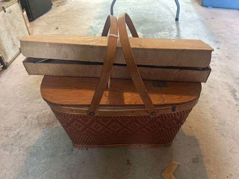 Picnic Basket & Grill Tools image