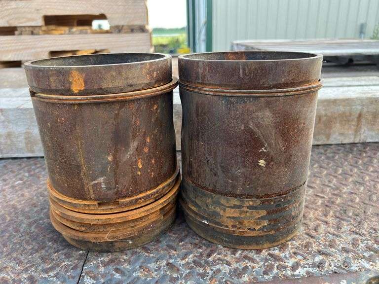 (2) John Deere Model G Pistons image