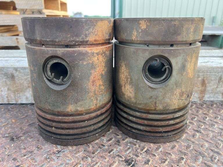(2) John Deere Model G Pistons image