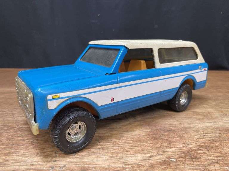 1/16 IH Scout Ertl image