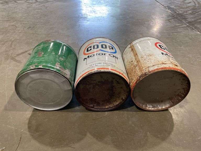 (3) CO-OP + Conoco Oil Cans