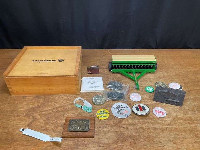 1/16 Great Plains Drill NIB & Memorabilia image