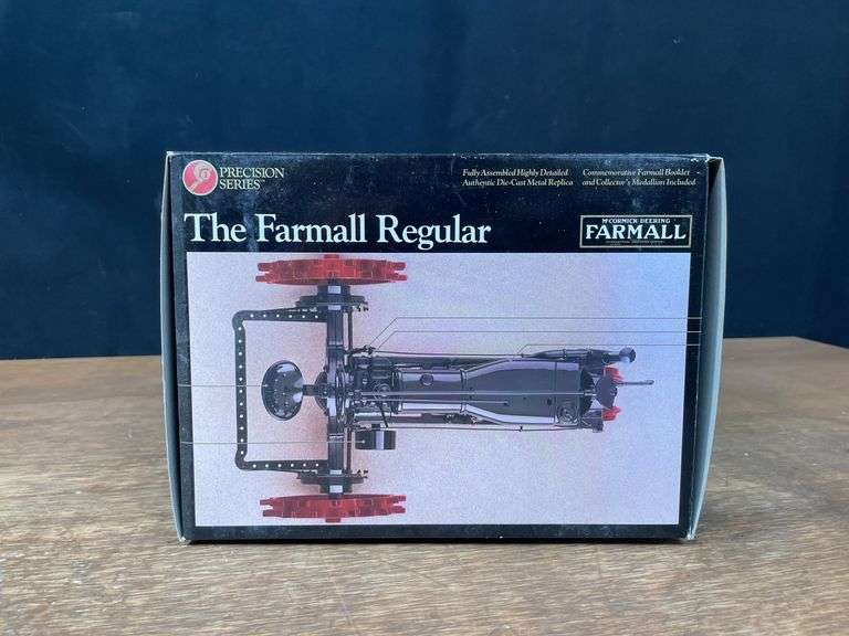 1/16 Farmall Regular Precision Ertl