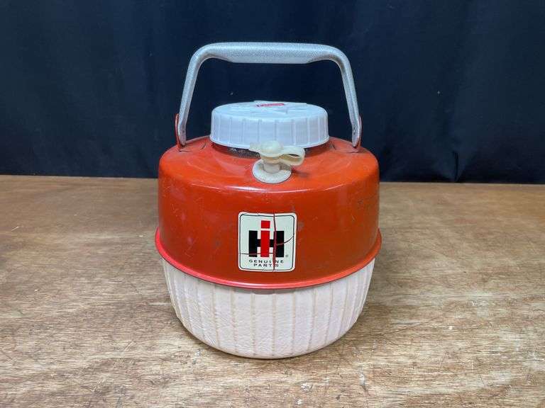 IH Insulated Jug Coleman image