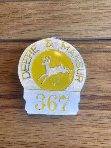 Deere & Mansur Employee Badge image