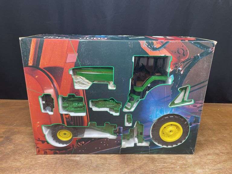 1/16 John Deere 6000/7000 Series Kit NIB Ertl image