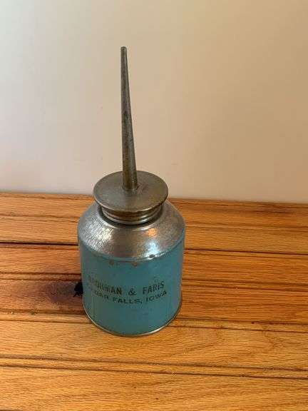 John Deere Blue Oil Can