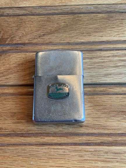 John Deere Lighter image
