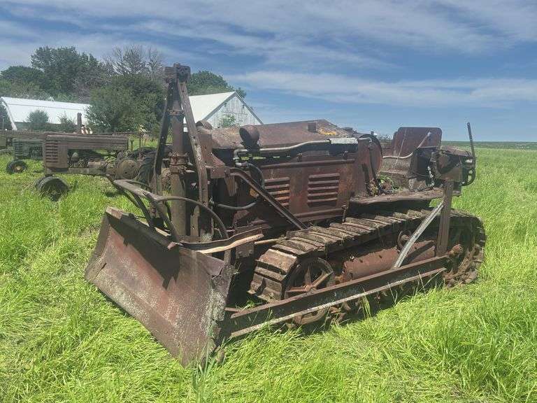 Cletrac Crawler image