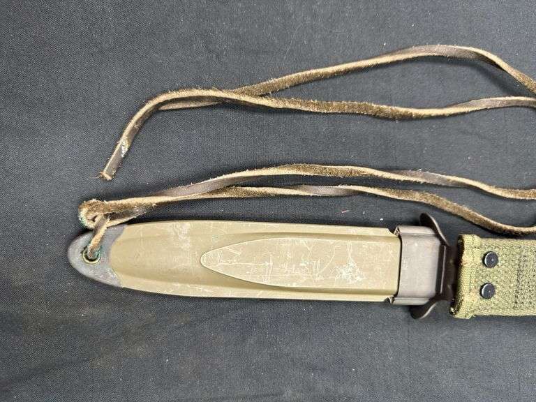 US Utica M4 Bayonet w/M8A1 Scabbard