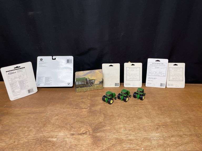 (10) 1/64 John Deere Ertl
