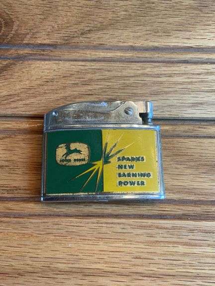 John Deere Lighter image