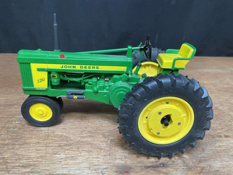 1/16 John Deere 520 Customized