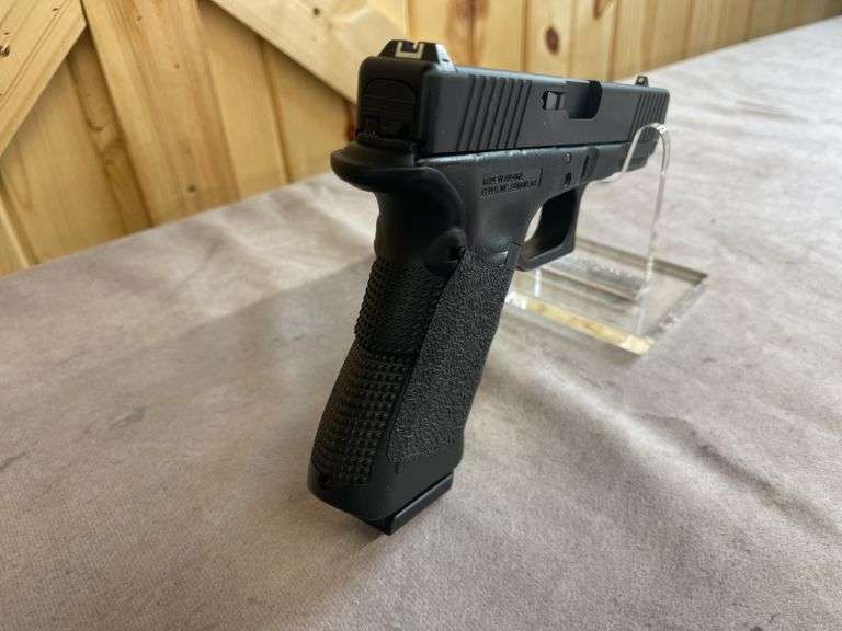 Glock Model 19 9mm Semiauto Pistol